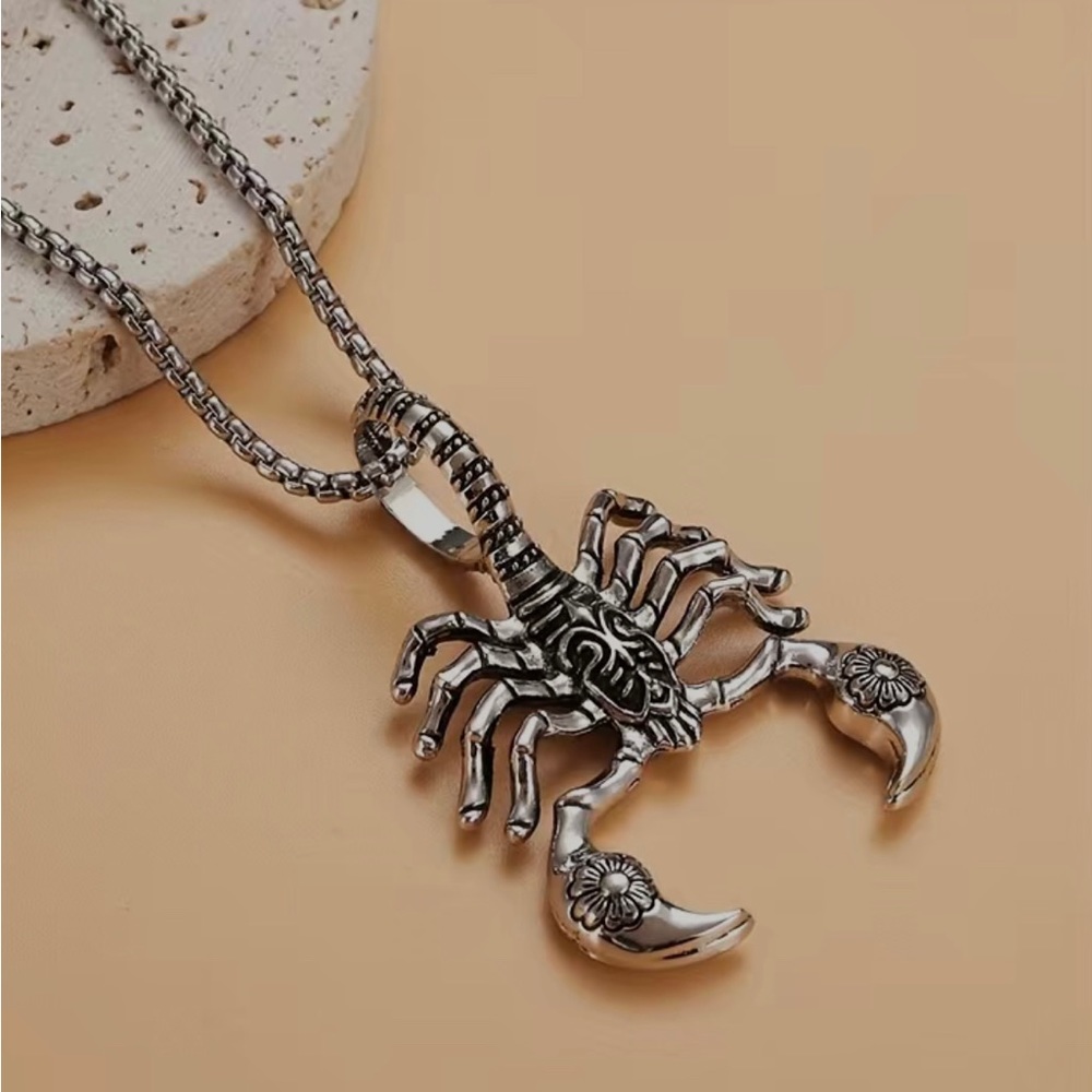 Awesome silver scorpion necklace